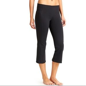 ATHLETA Power Up Capri